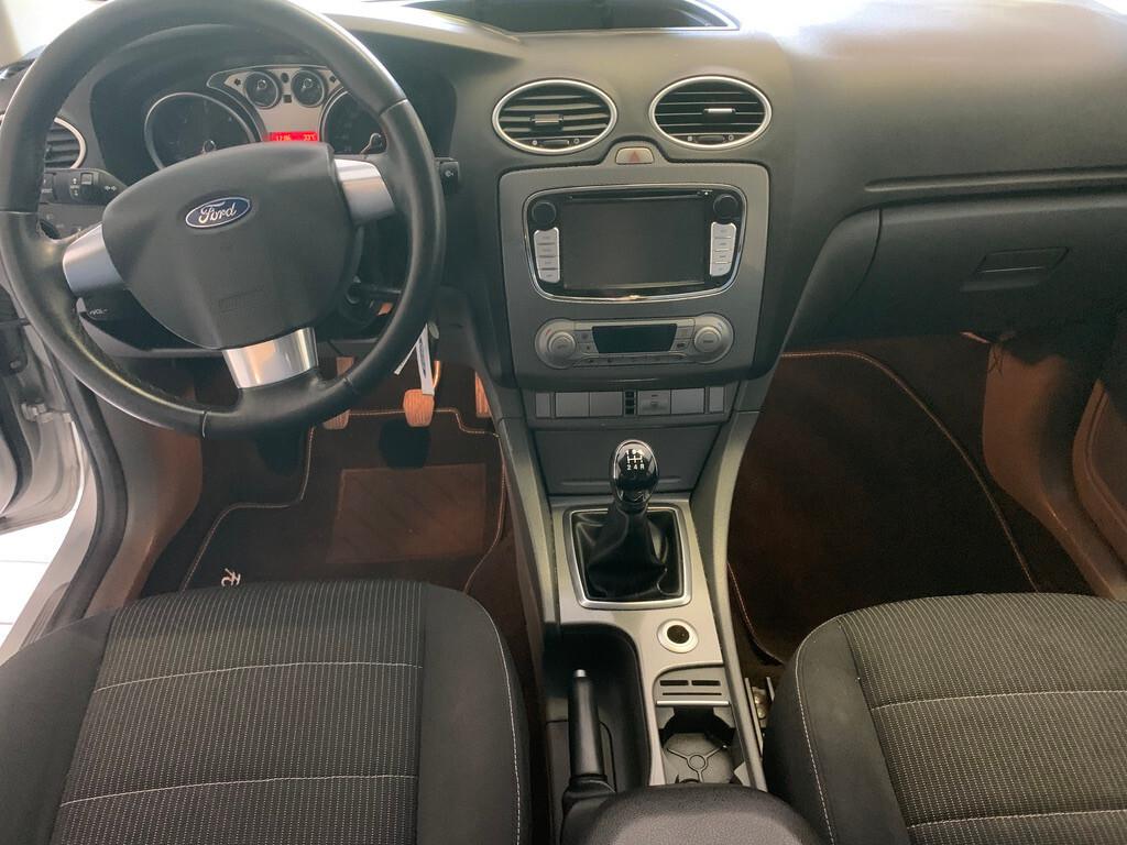 Focus SW 1.6 tdci Titanium 90cv distribuzione fatta