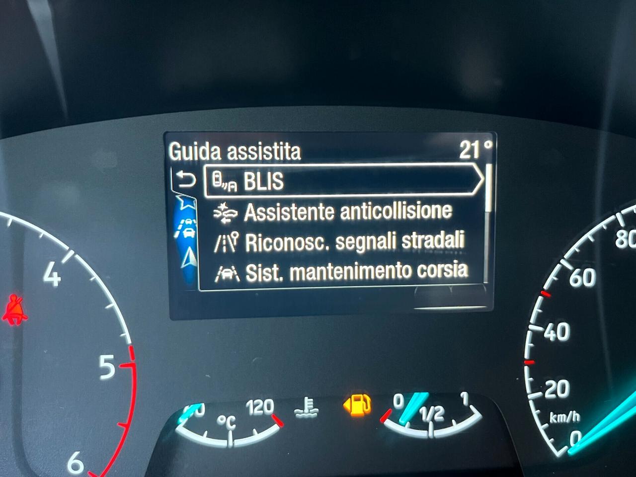 Ford Tourneo Custom 320 2.0 EcoBlue 150CV PC Titanium