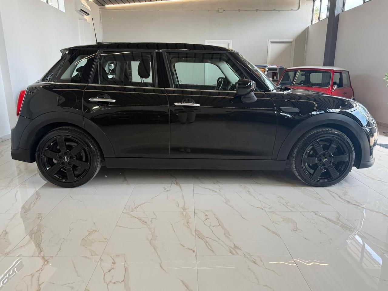 Mini 1.5 Cooper Business