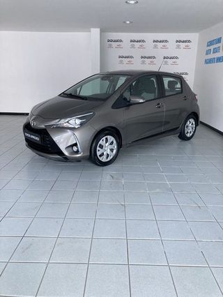 Toyota Yaris 1.5 5 porte Active