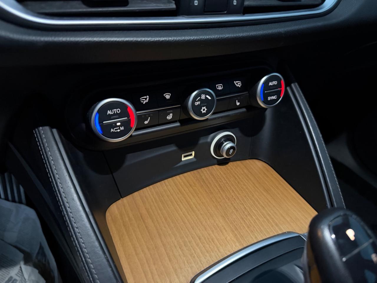 Alfa Romeo Stelvio 2.2 Turbodiesel 210 CV AT8 Q4 Executive