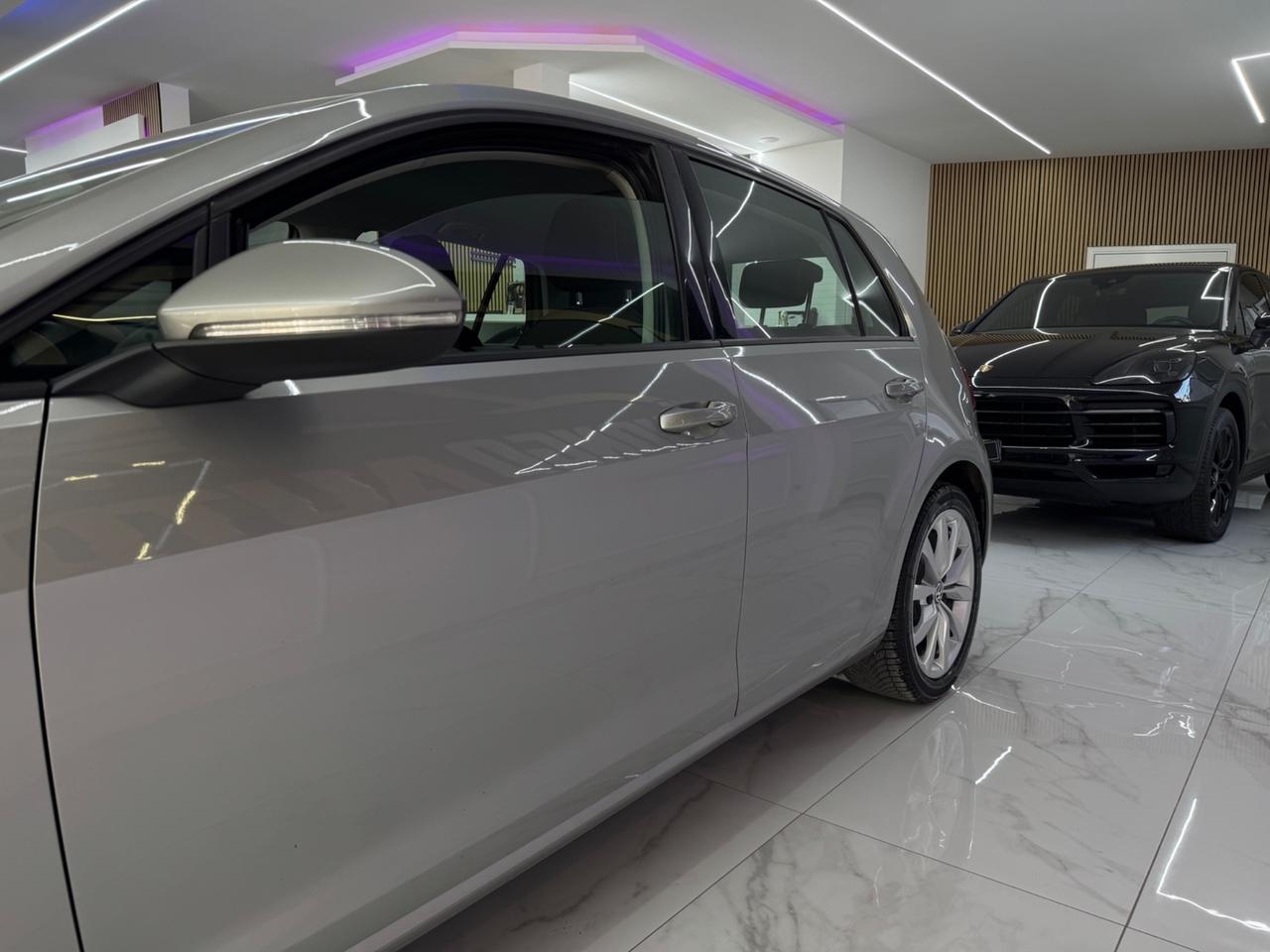 Volkswagen Golf 1.6 TDI DSG Highline BlueMotion Technology