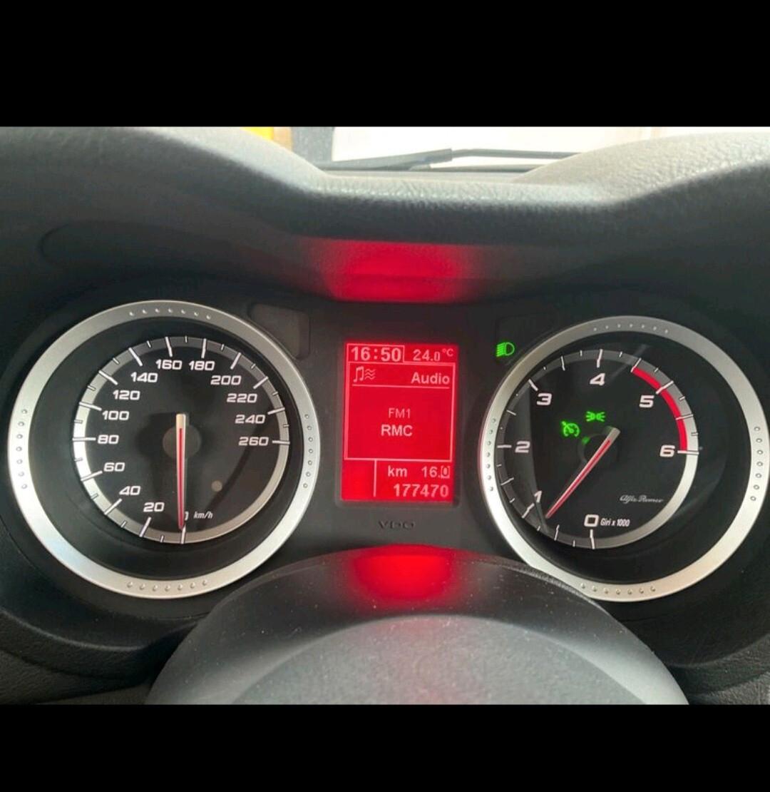 Alfa Romeo 159 1.9 JTDm 150CV Sportwagon Distinc 2010tive Q-Tronic