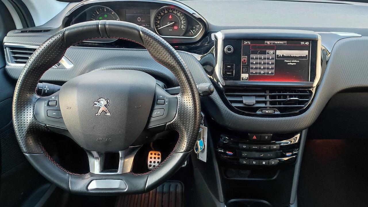 Peugeot 208 BlueHDi 100 5 porte GT Line