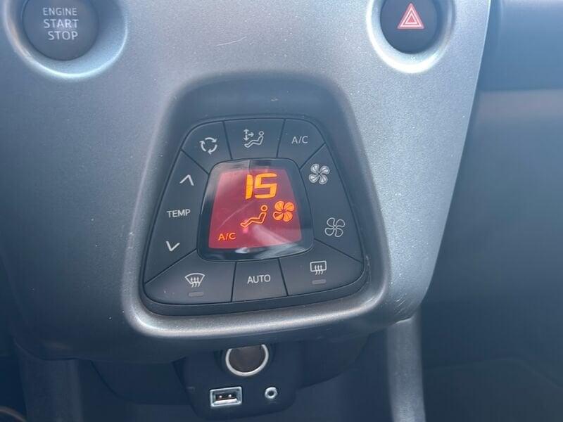 Toyota Aygo 1.0 VVT-i x-clusiv MMT