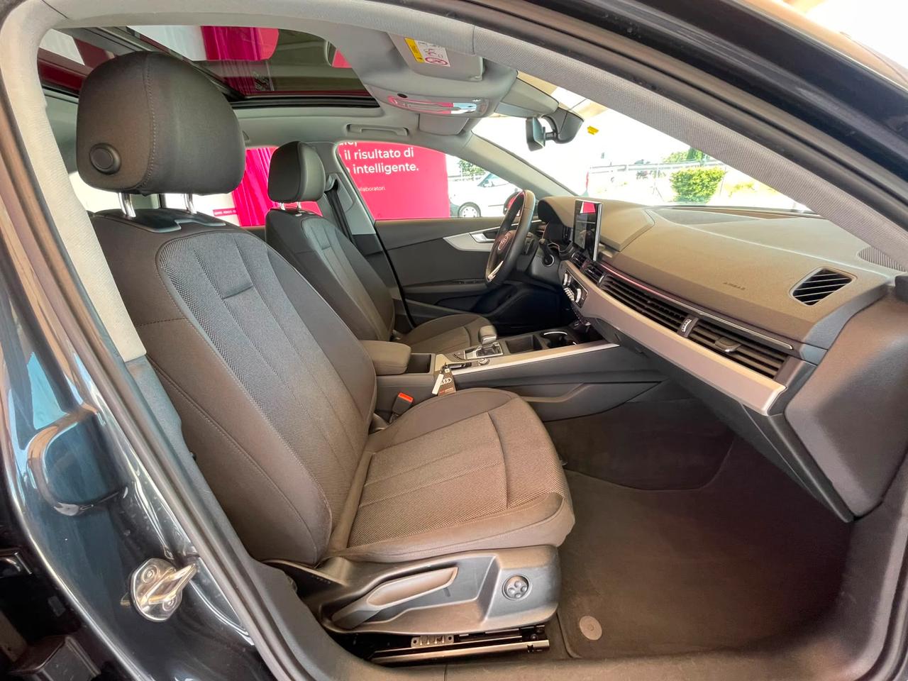 AUDI A4 5ª serie A4 Avant 35 TDI/163 CV S tron...