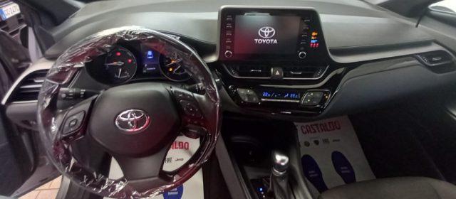 TOYOTA C-HR 1.8 Hybrid E-CVT Business
