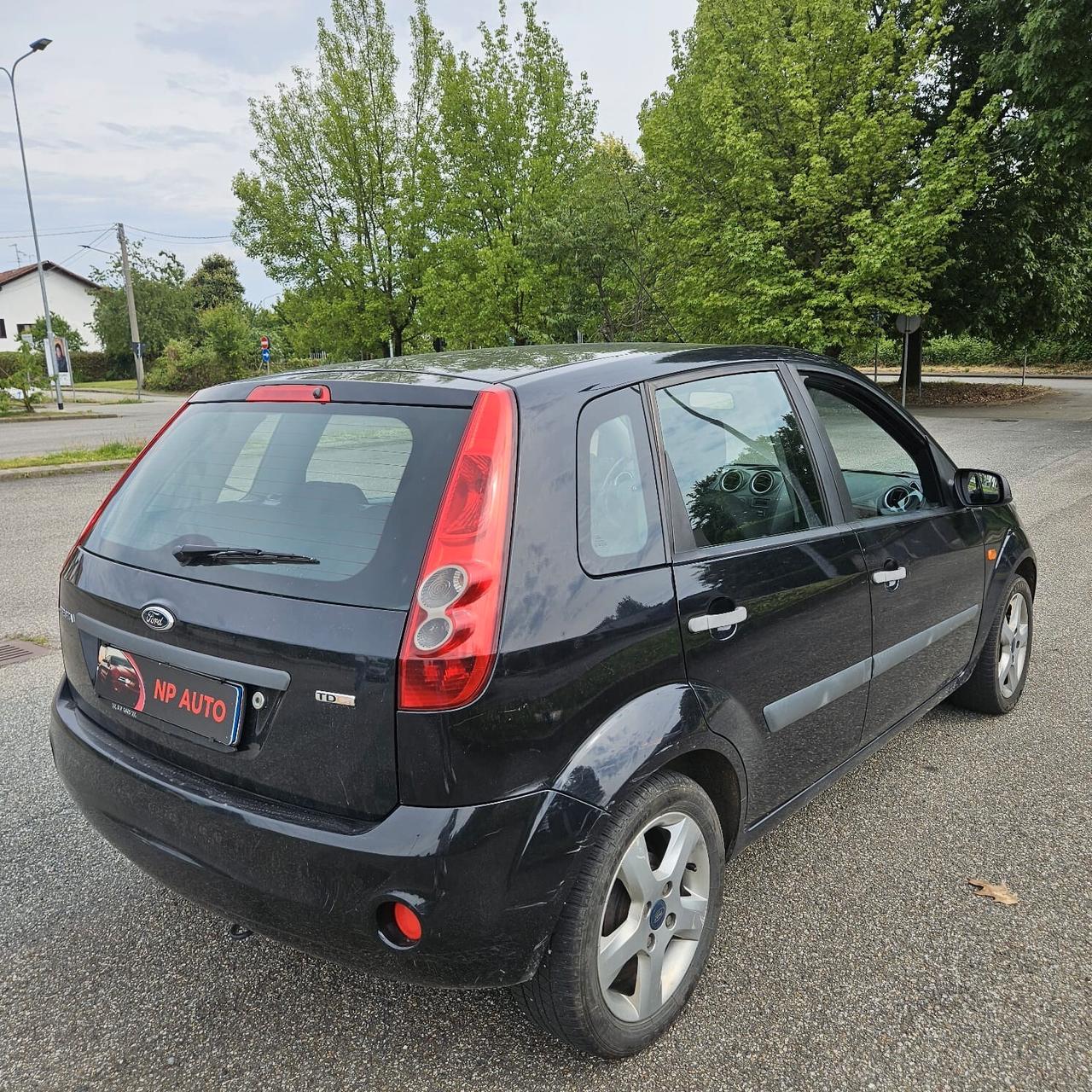 Ford Fiesta 1.4 TDCi 5p NEOPATENTATI
