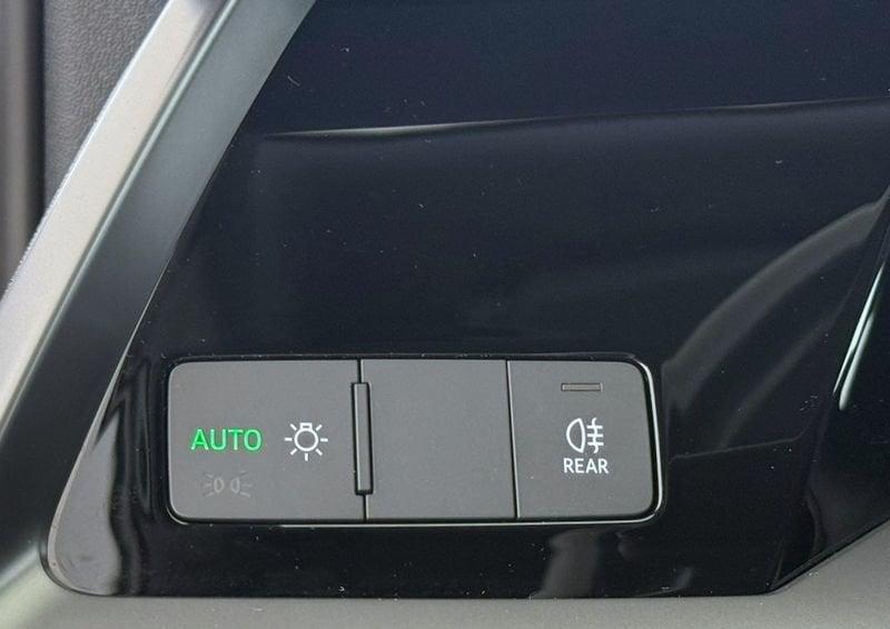 Audi A3 A3 SPB 30 g-tron S tronic Business Advanced