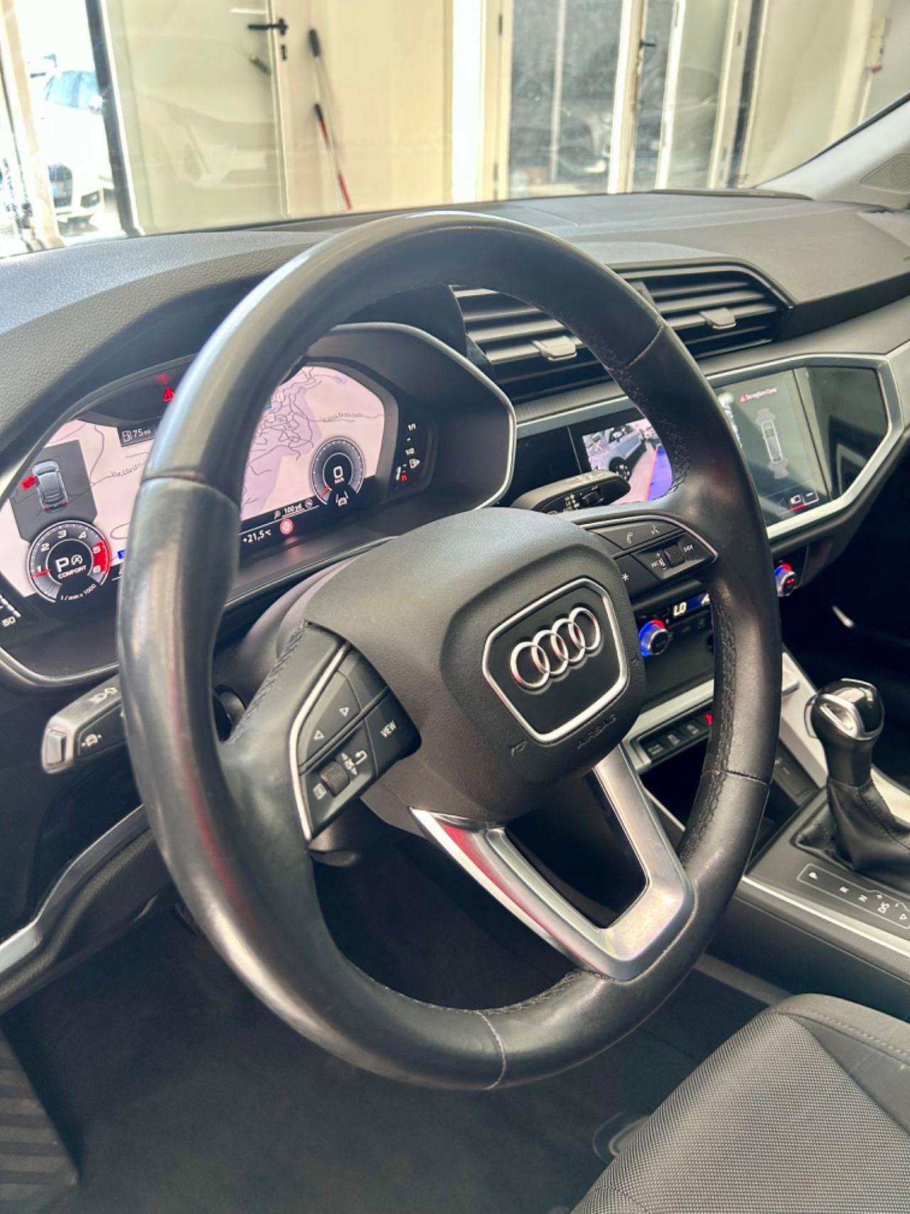 Audi Q3 SPORTBACK S-tronic finanziabile