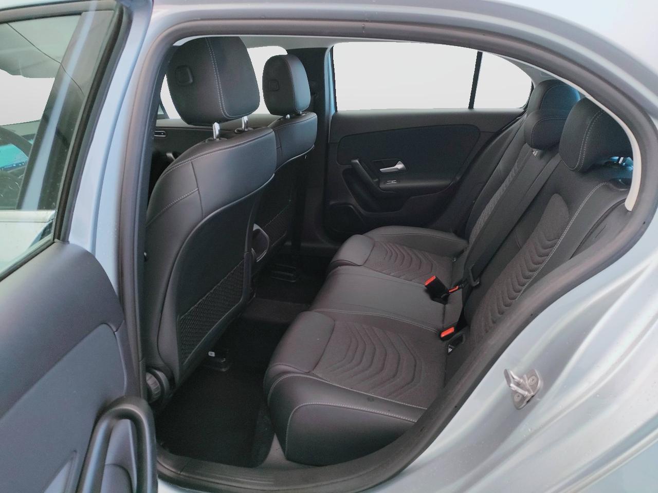 Mercedes-Benz Classe A - W177 2023 - A 180 d Advanced auto
