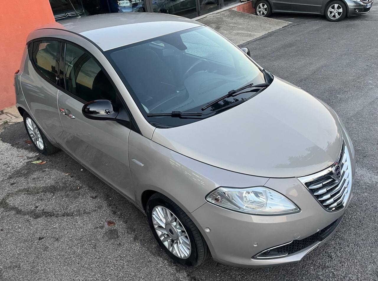 Lancia Ypsilon 1.2 69 CV 5 porte Gold-full-