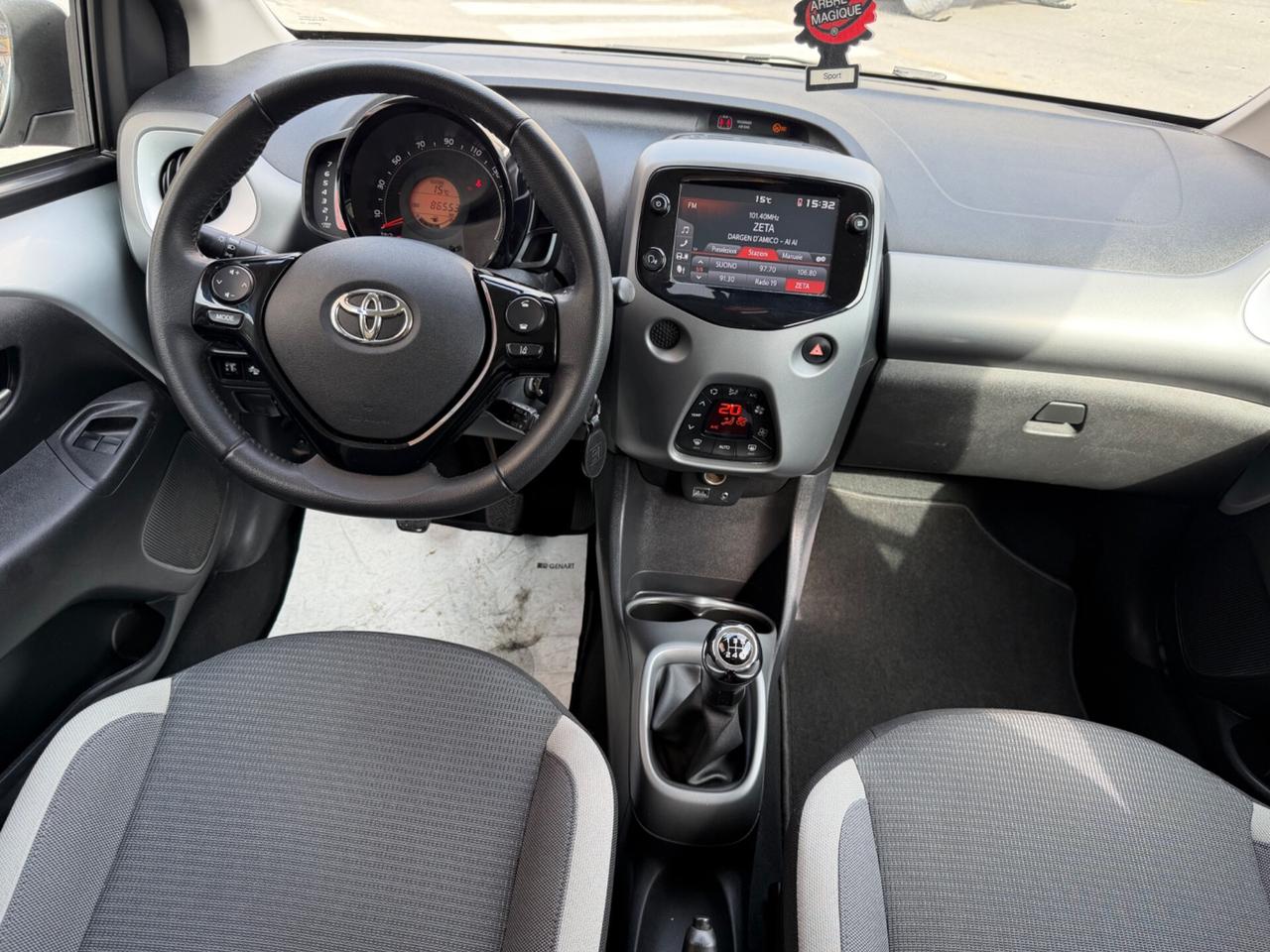 TOYOTA AYGO 1.0 NEOPATENTATI