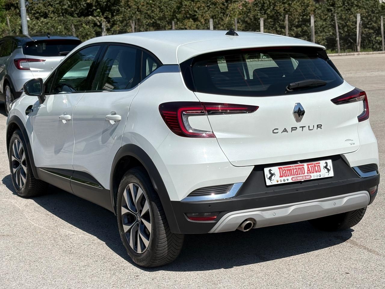 Renault Captur TCe 100 CV GPL ORIGINALE FULL/LED