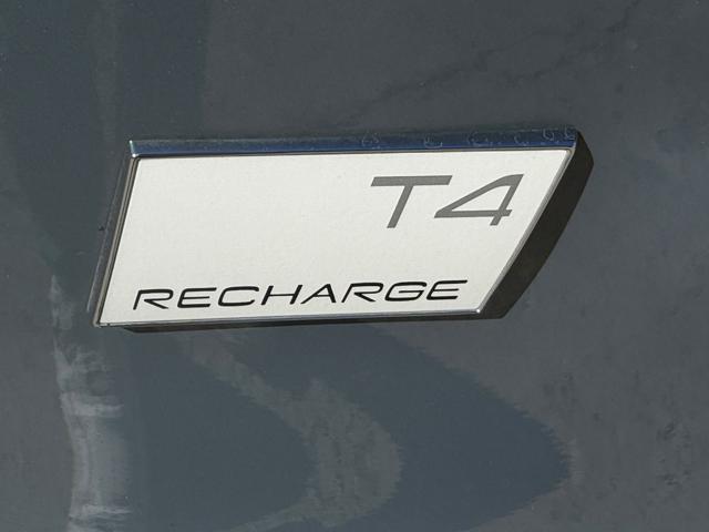 VOLVO XC40 T4 Recharge Plug-in Hybrid automatico Core