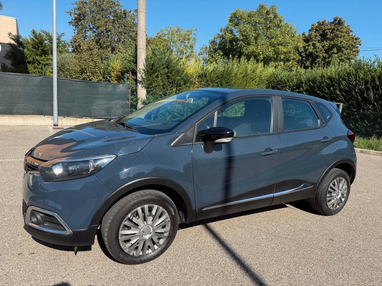 Renault Captur 1.5 dci - AUT. - NEOP. - NAV. - 12 MESI DI GAR. -