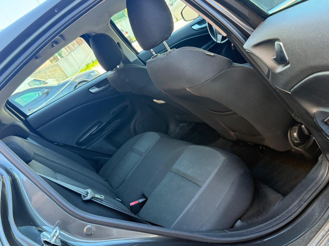 Alfa Romeo Giulietta 1.6 JTDm-2 105 CV Exclusive