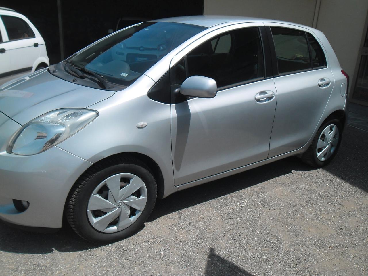 Toyota Yaris 1.3 5 porte Sol