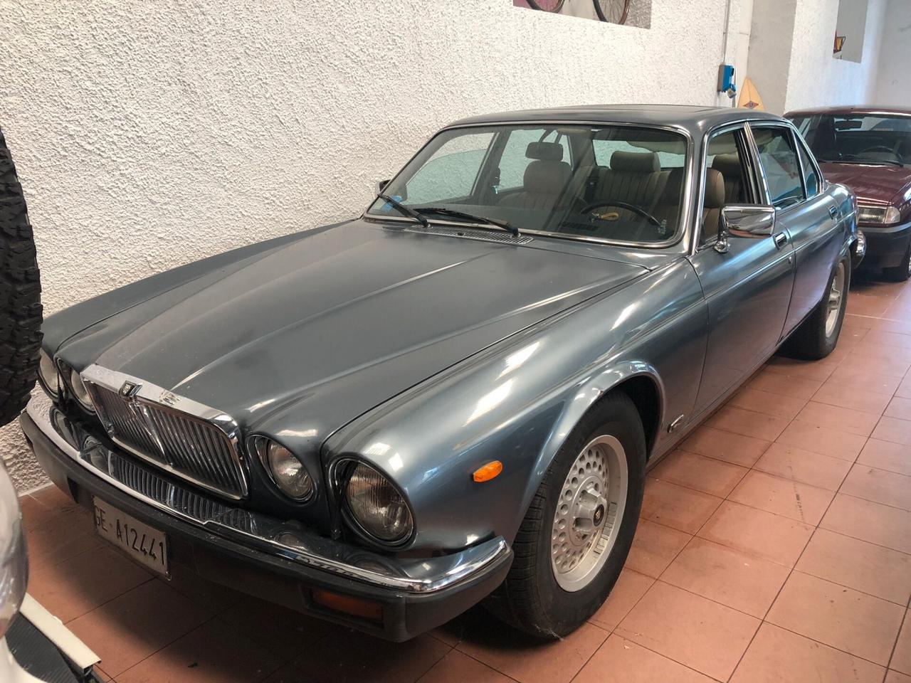 Jaguar Sovereign 4.2