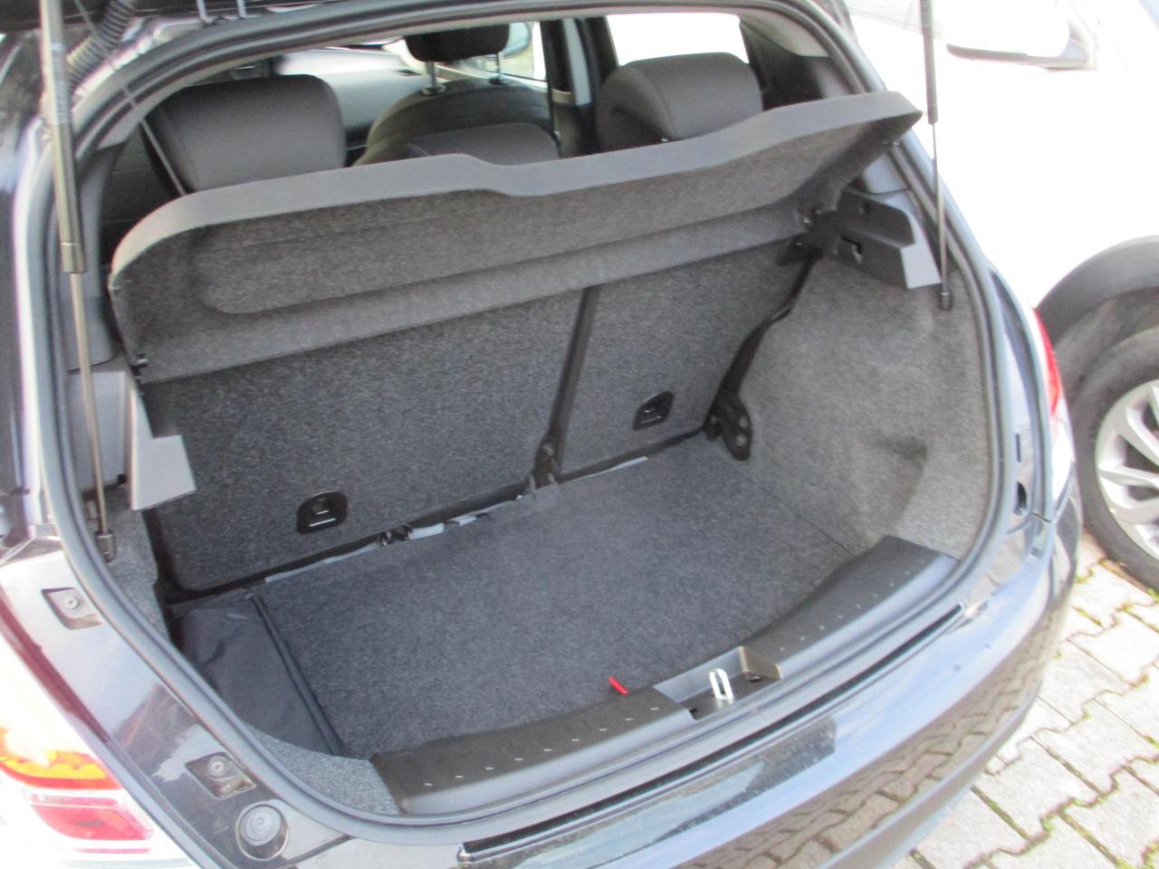 Lancia Ypsilon 1.0 Hybrid Silver Plus - Ok Neopat./Bluetooth