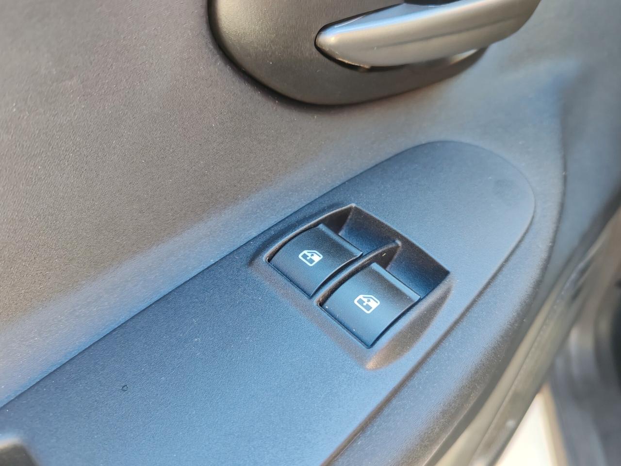 Lancia Ypsilon 1.2 69 CV 5 porte GPL Ecochic Gold