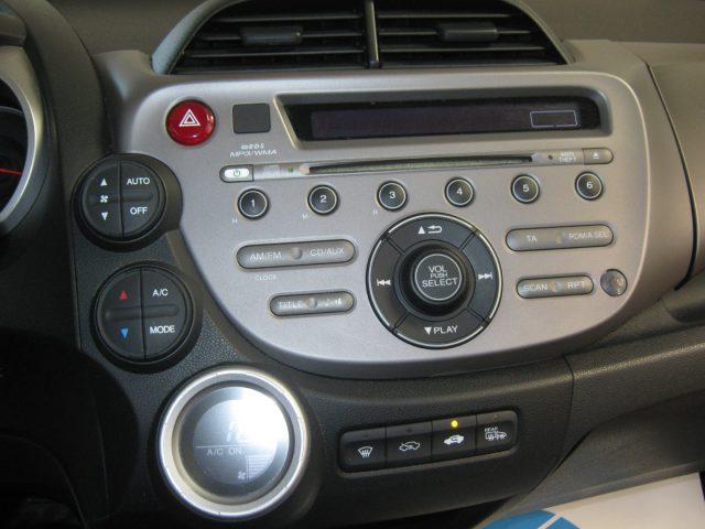 HONDA Jazz 1.4 i-VTEC Elegance