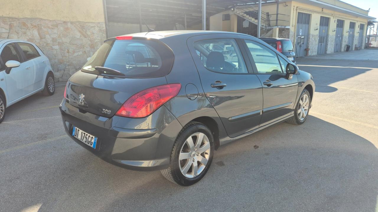 Peugeot 308 1.6 HDi 90CV 5p. Tecno