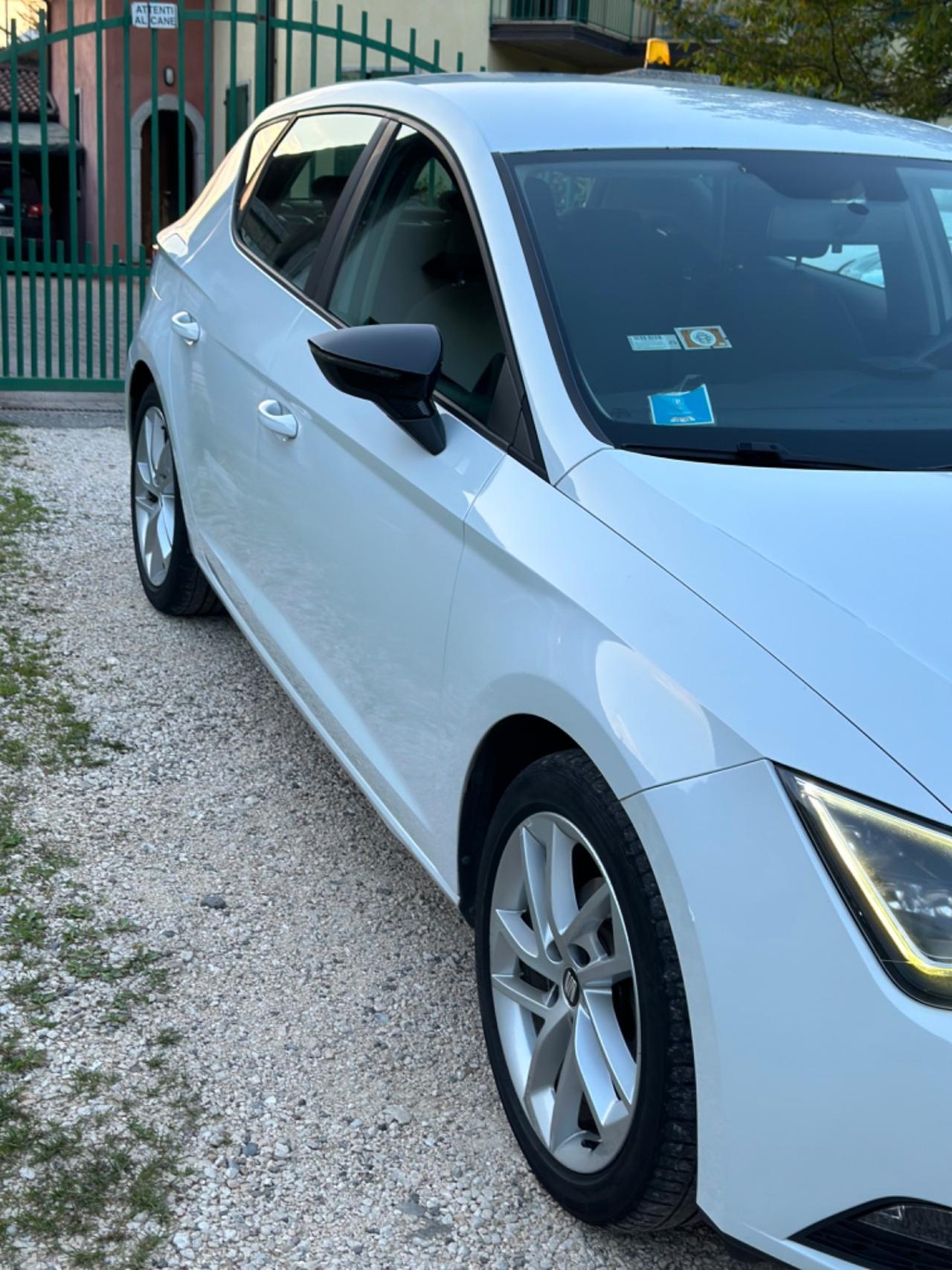 Seat LEON 1.6 TDI 105 CV 5p. STYLE KMCERT UNICOPR