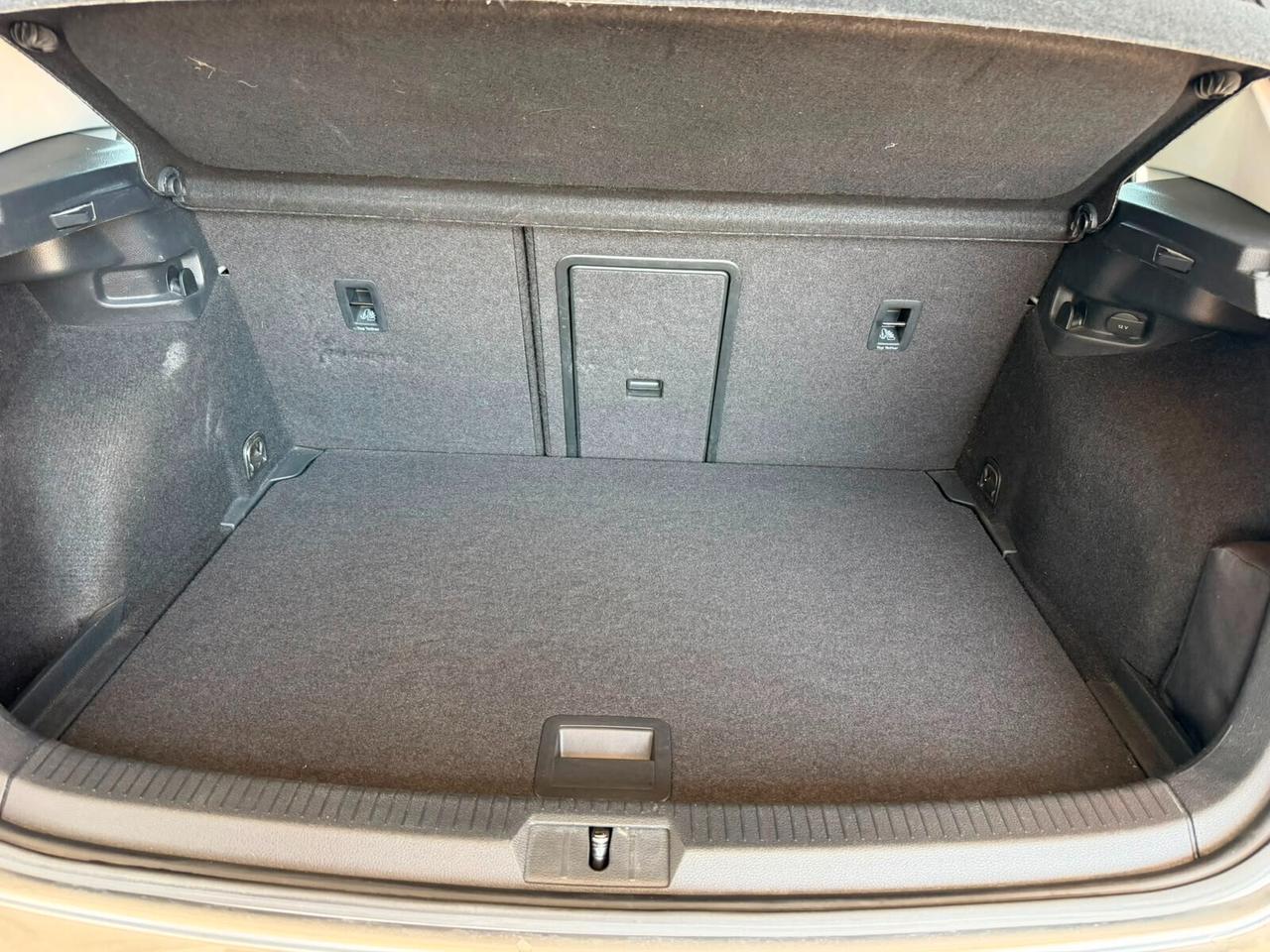 Volkswagen Golf 1.5 TGI DSG 5p. Executive BlueMotion Technology