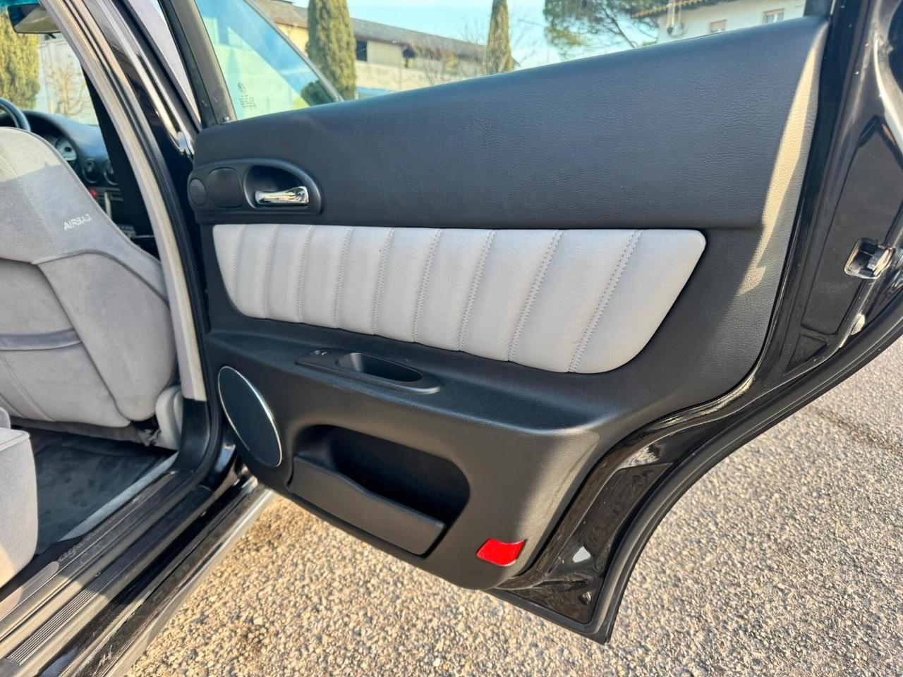 Alfa Romeo 166 2.0 V6 TURBO Super – Condizioni da collezione