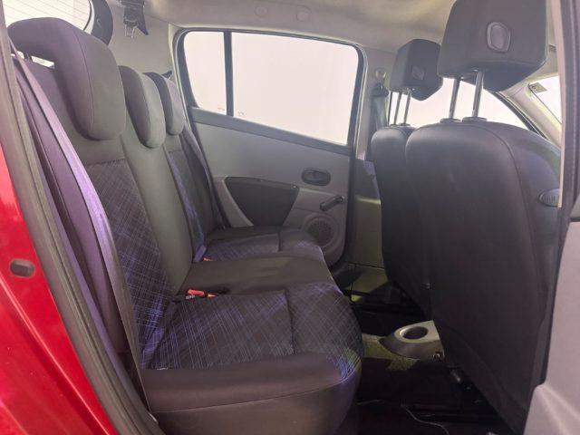 RENAULT Clio 1.2 16V 5 porte Luxe