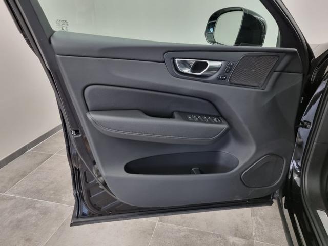 VOLVO XC60 B5 (d) AWD Geartronic Momentum Pro