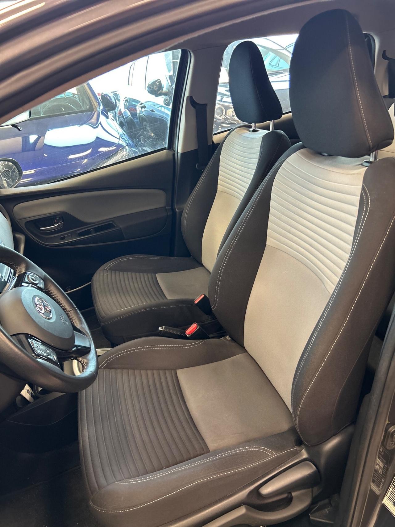 Toyota Yaris 1.5 Hybrid 5 porte Active