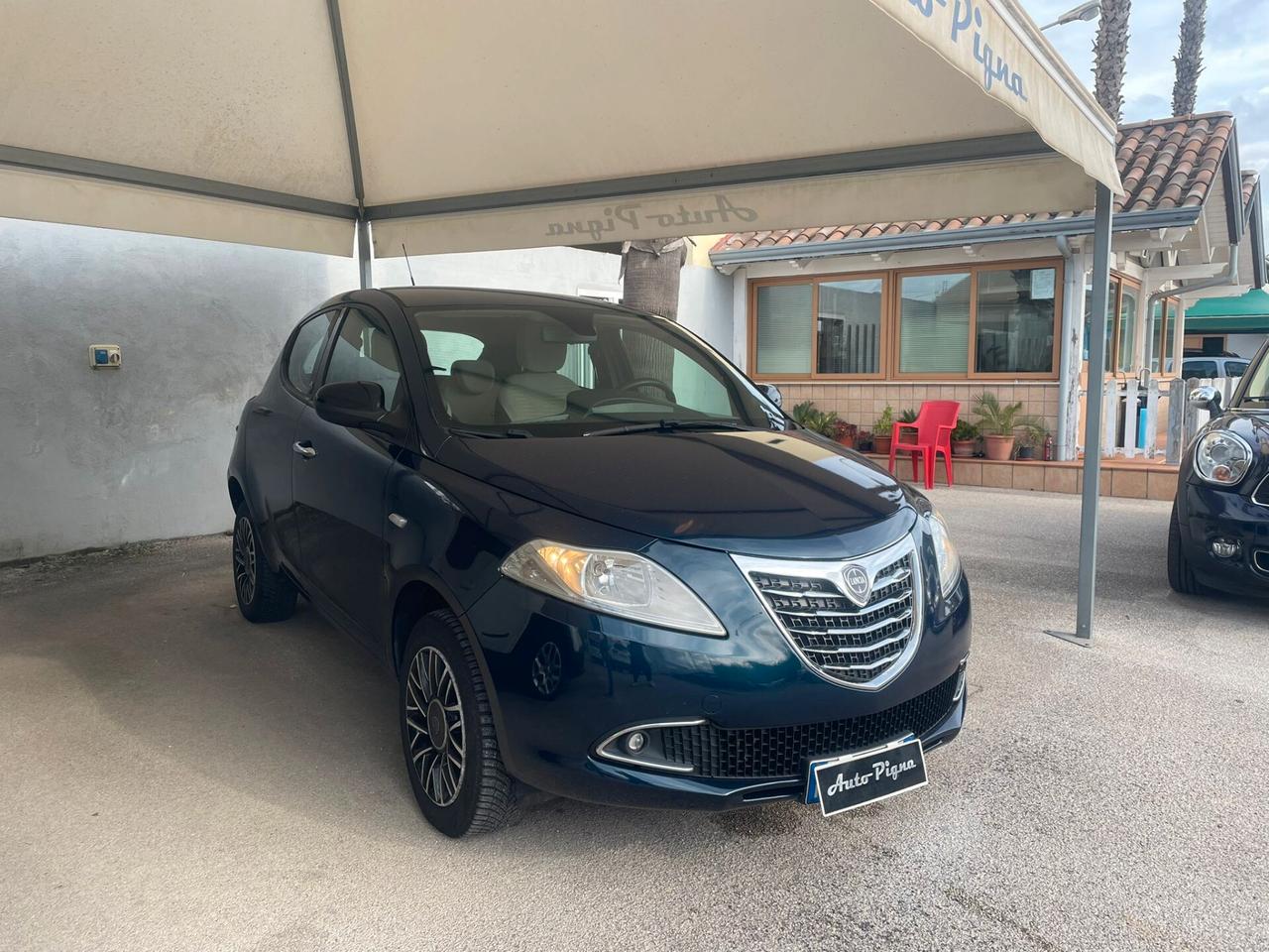 Lancia Ypsilon 0.9 TwinAir 85 CV 5 porte Metano Ecochic 30th Ann.