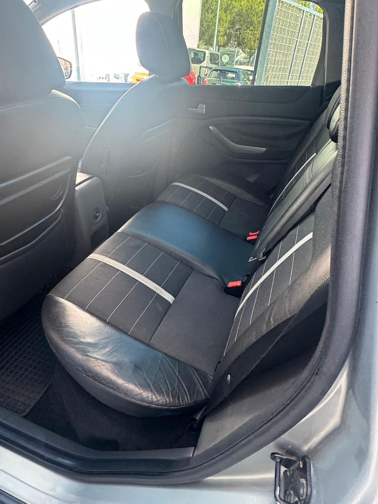 Ford Kuga 2.0 TDCi 136 CV 4WD Titanium DPF