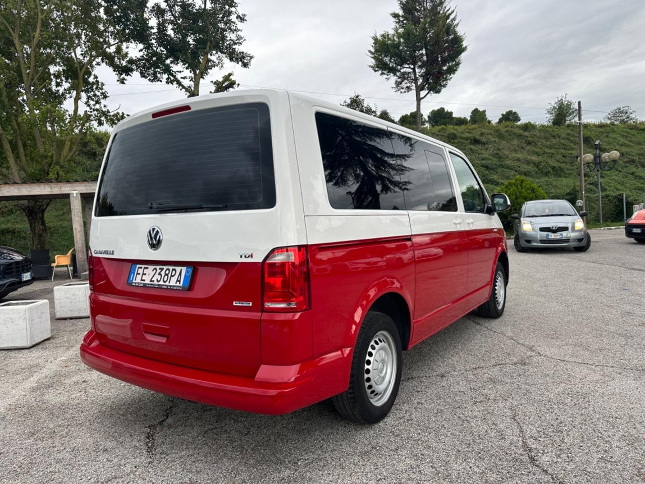 Volkswagen Caravelle 2.0 TDI 150CV PC Cruise 9 Posti