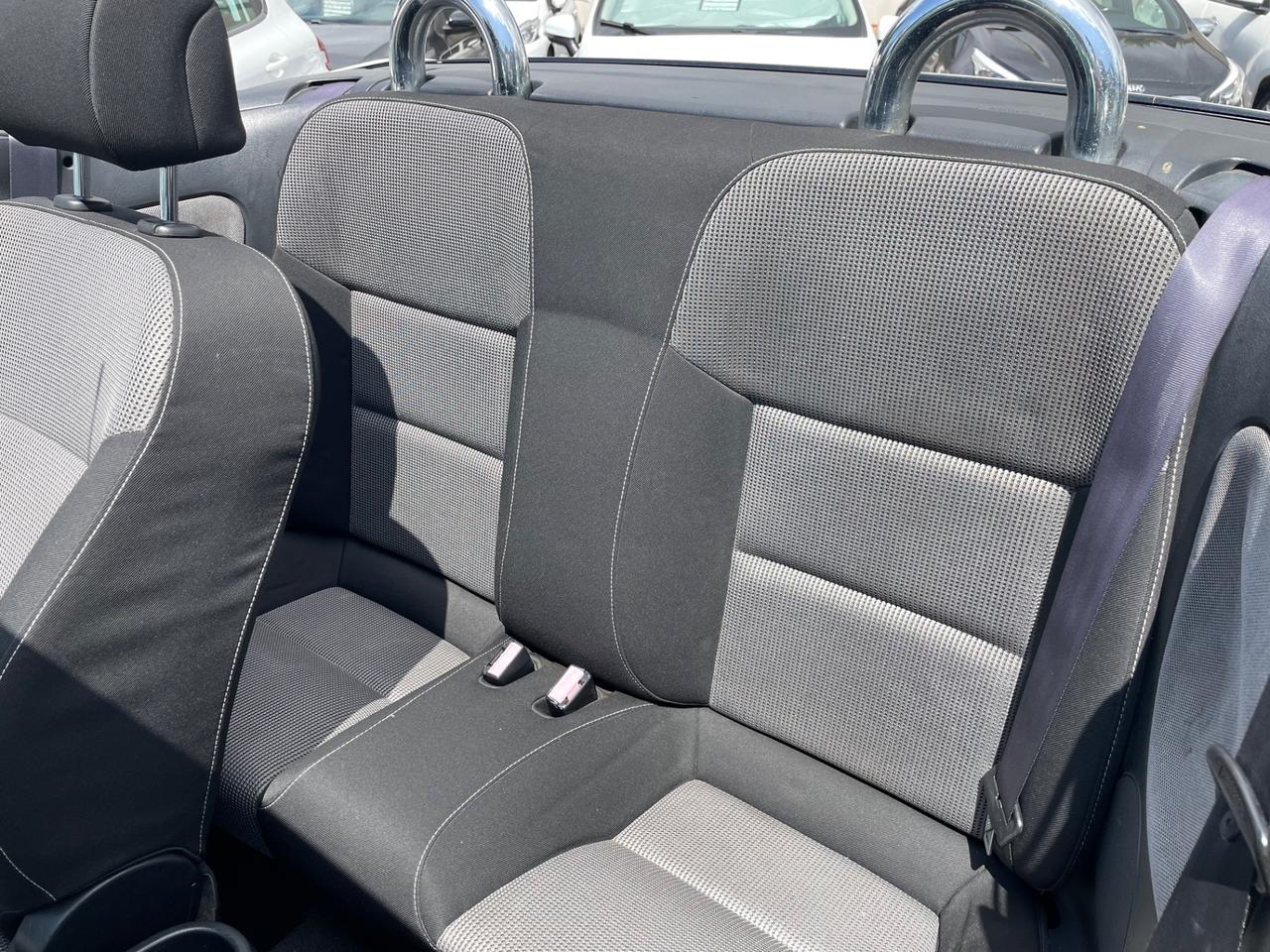 Peugeot 207 1.6 VTi 120CV CC Féline