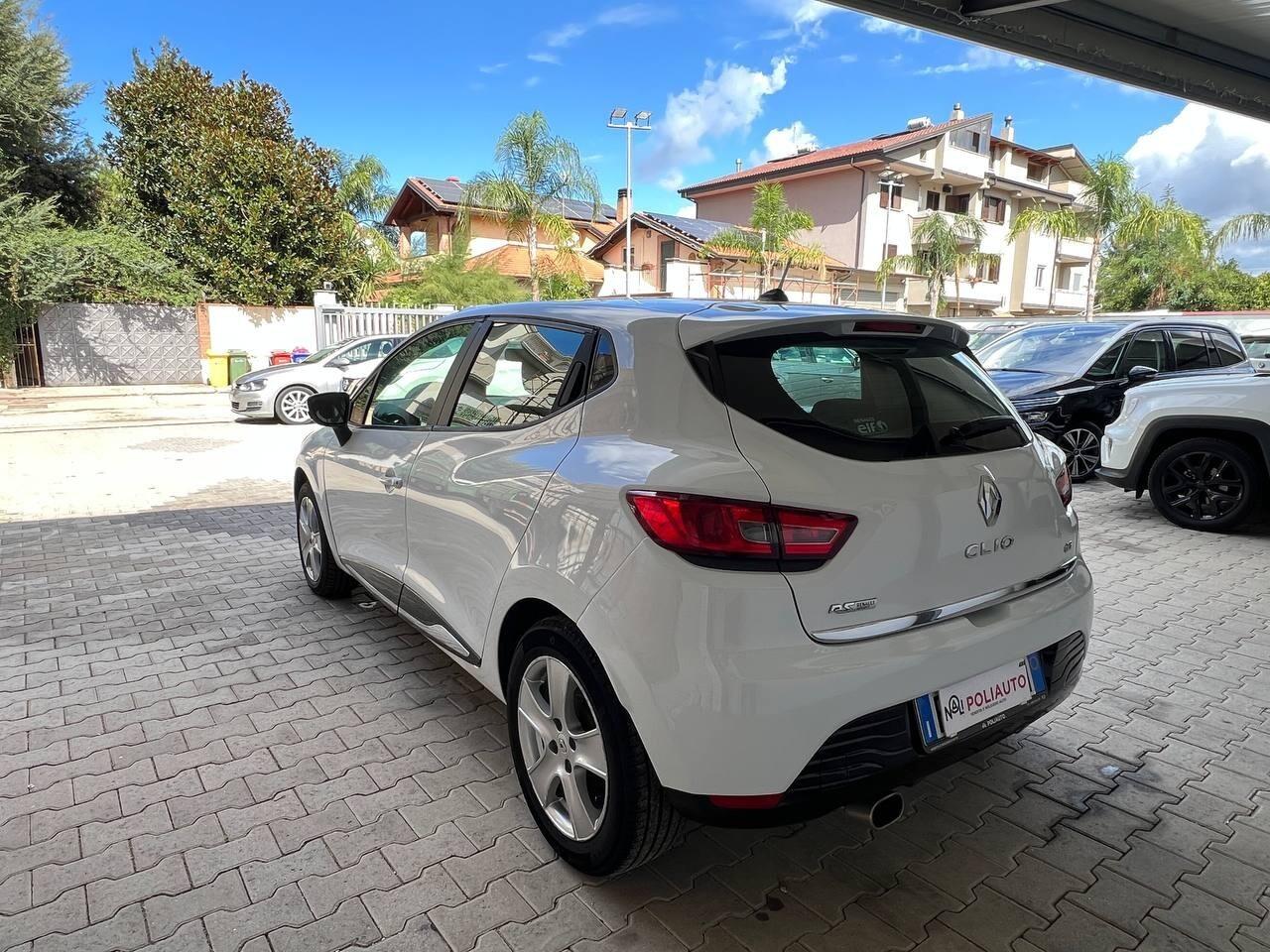 Clio IV 5p 1.5 dci Live 75cv