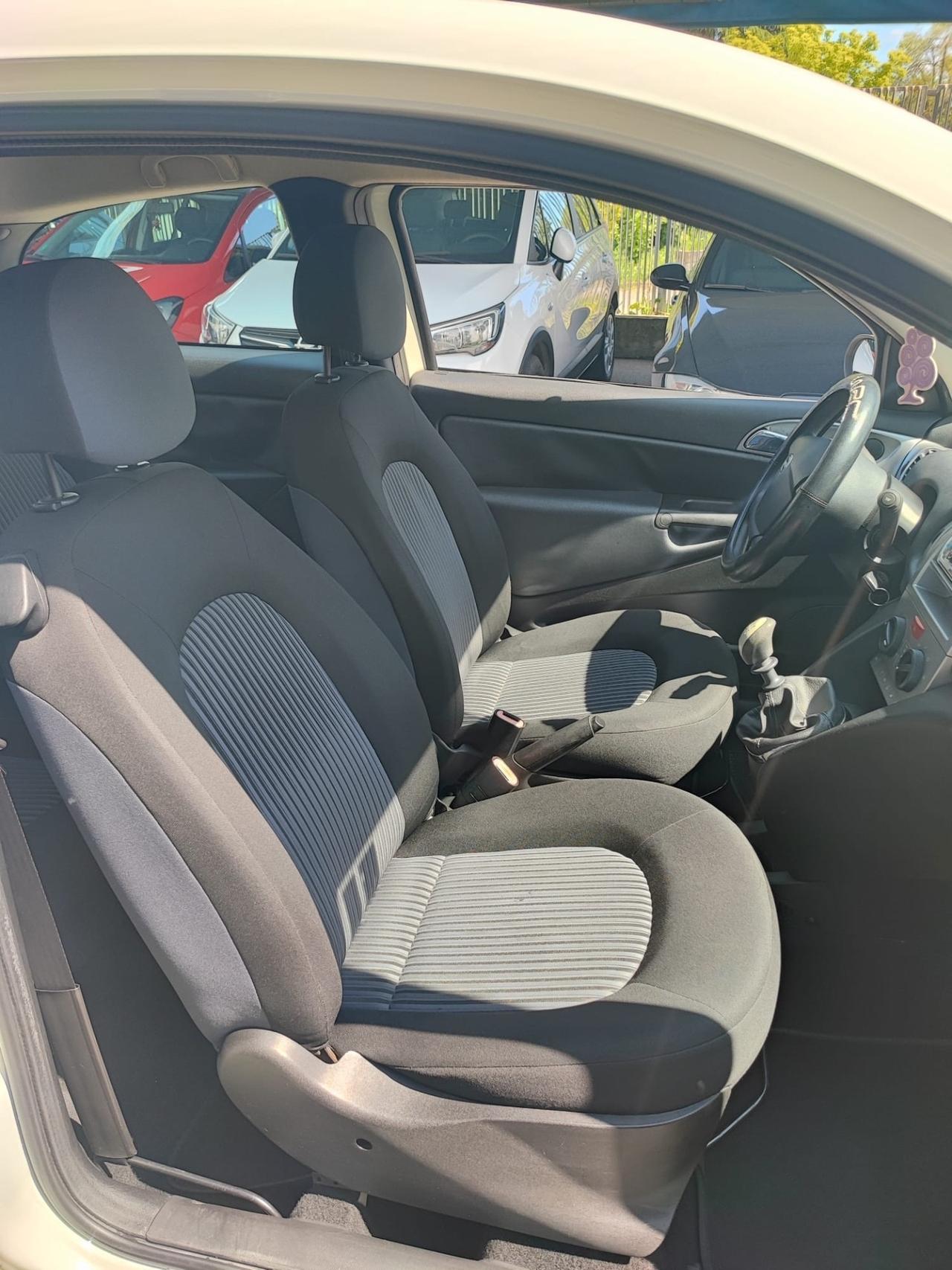 Lancia Ypsilon 1.2 Argento
