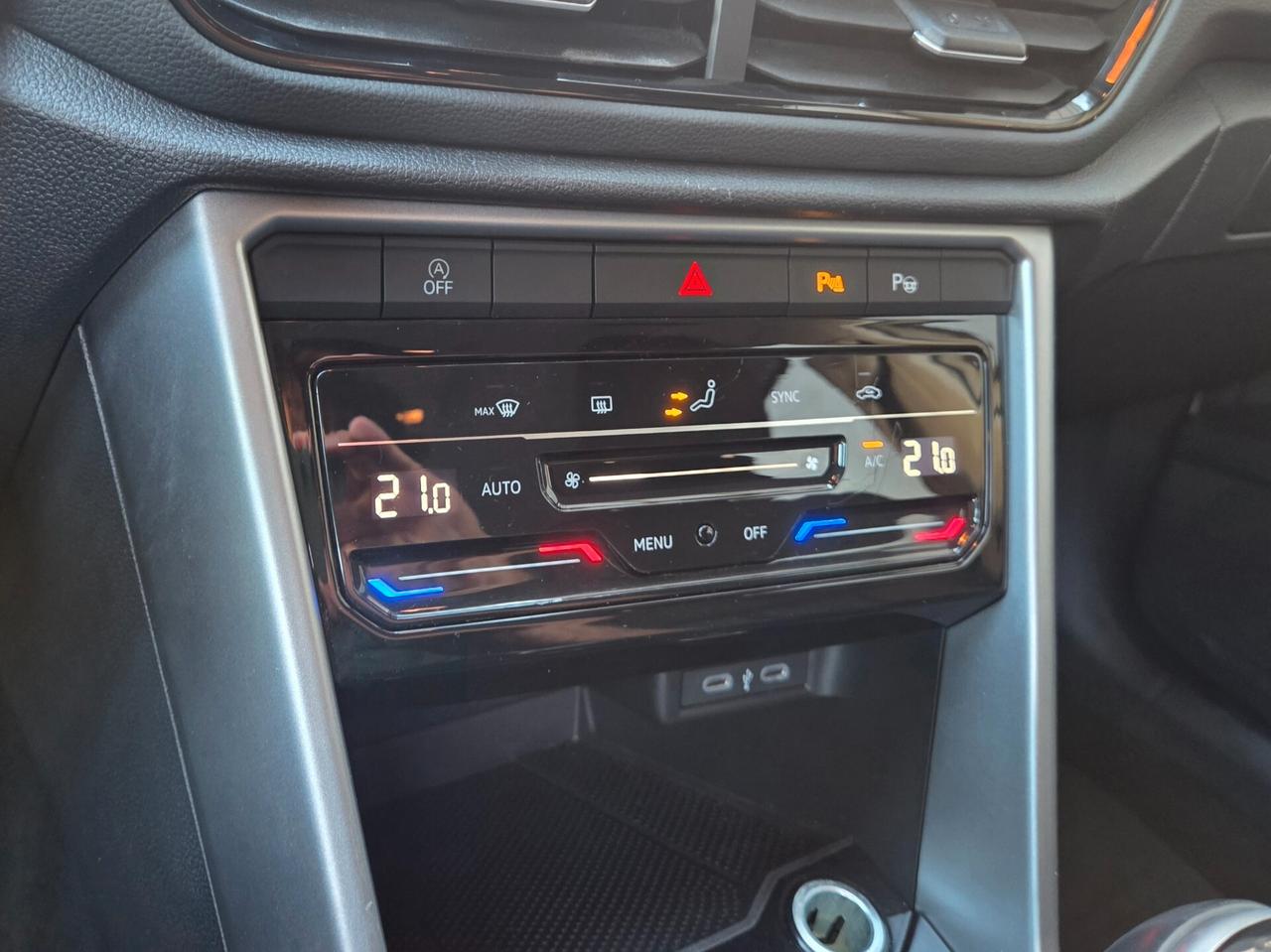 VOLKSWAGEN T-ROC 2 0 TDI 116 cv LIFE BICOLORE
