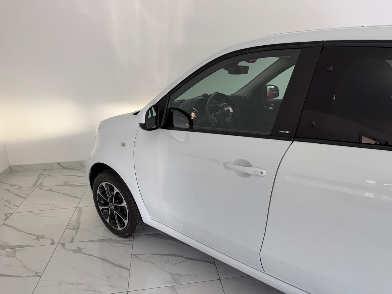 SMART FORFOUR PASSION AUTOMATICA/PANORAMA/NAVIGATORE