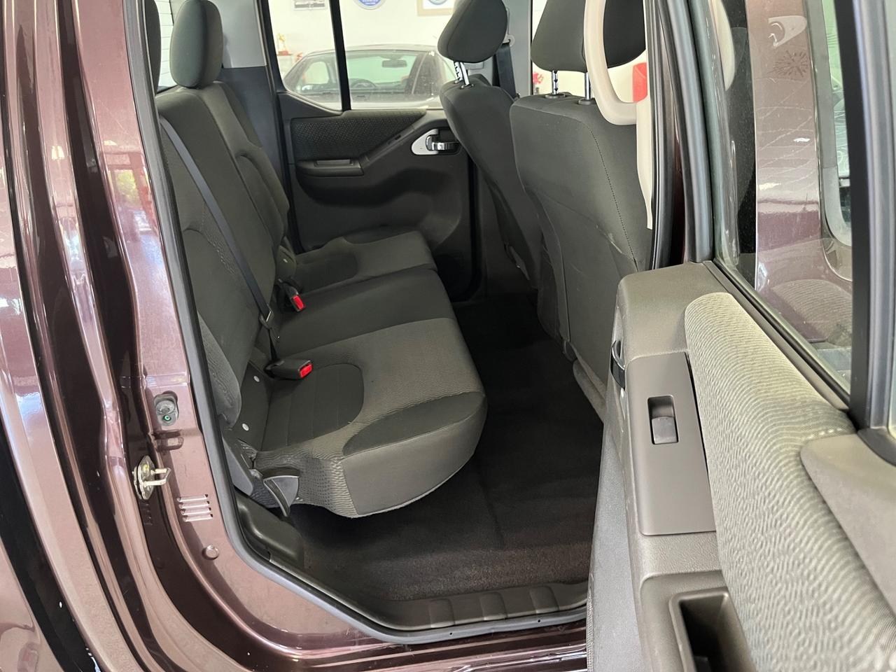 Nissan Navara 2.5 dCi 190CV 4x4 Manuale GancioTraino