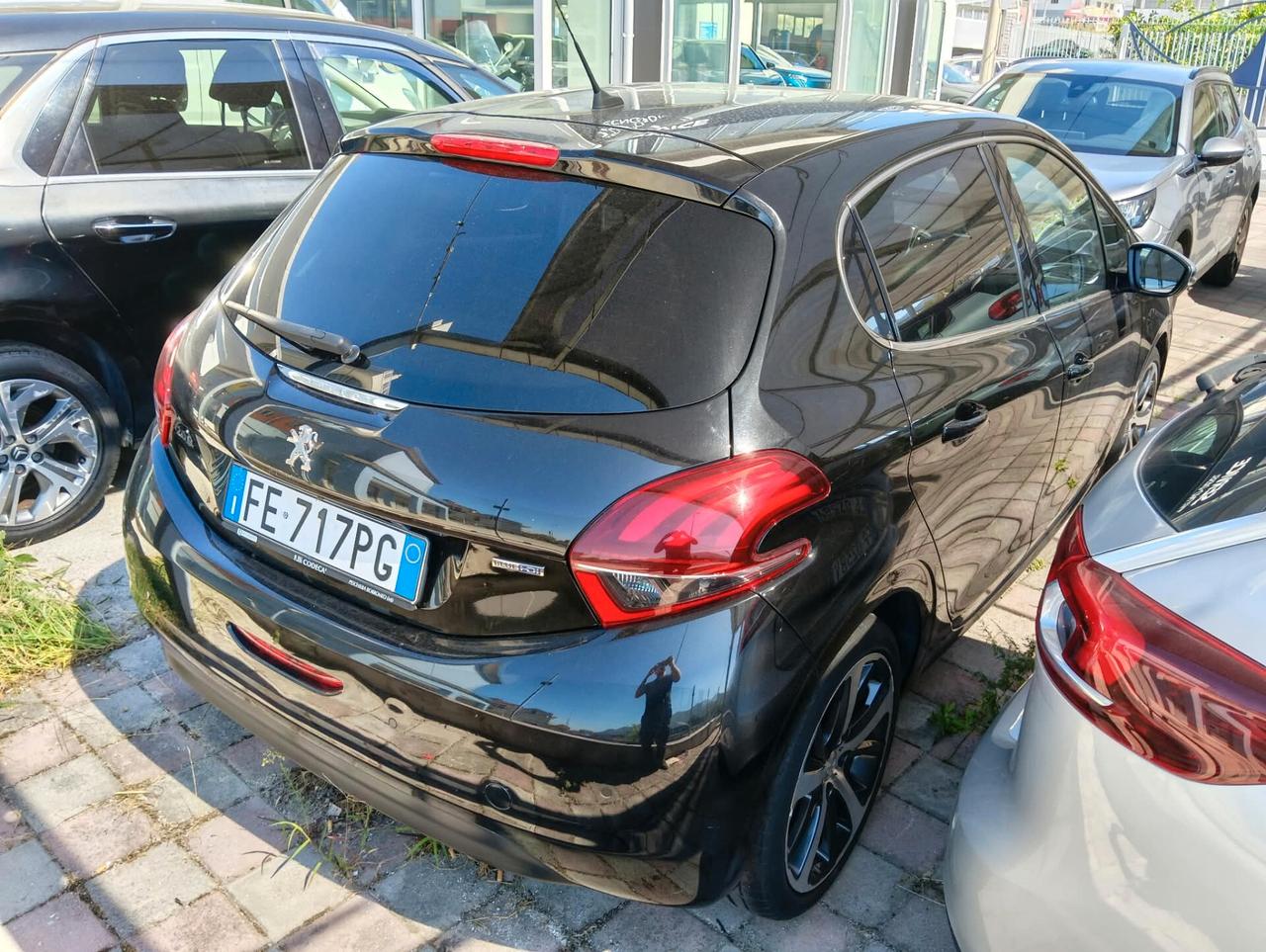 Peugeot 208 BlueHDi 75 5 porte Allure