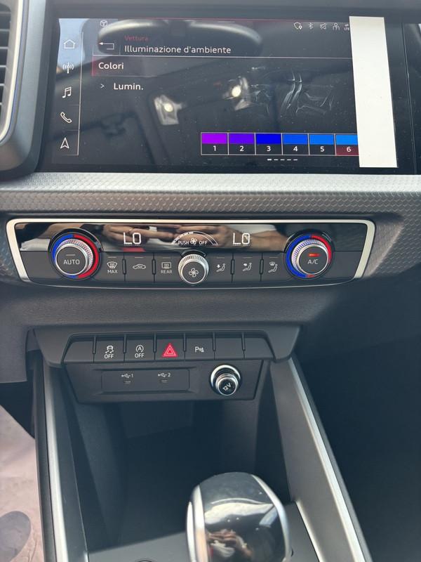 Audi A1 Sportback 30 1.0 tfsi S Line Edition 116cv s-tronic LED-PHONE APPS-17"