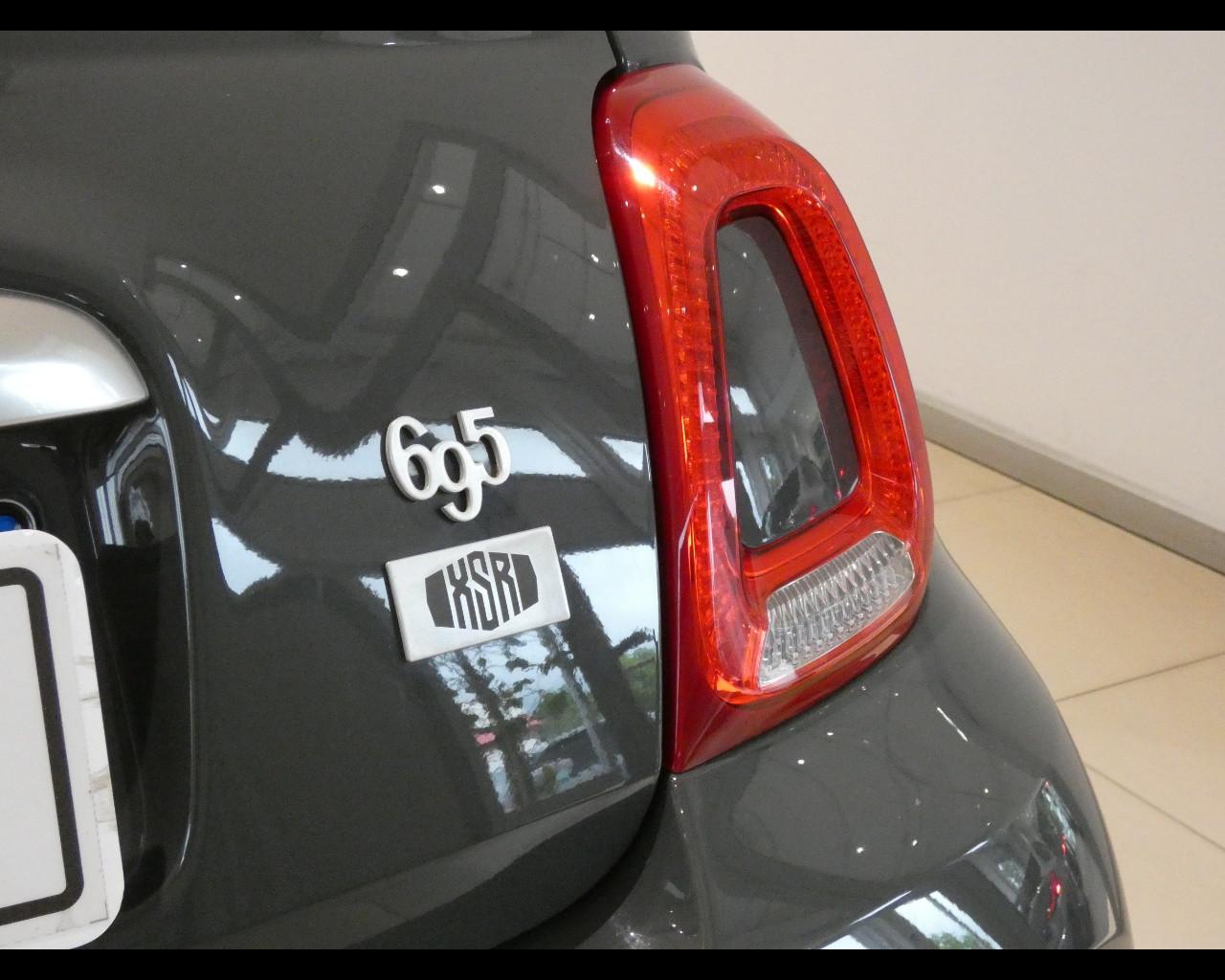 ABARTH 695 - 695 1.4 Turbo T-Jet XSR Yamaha Limited Edition
