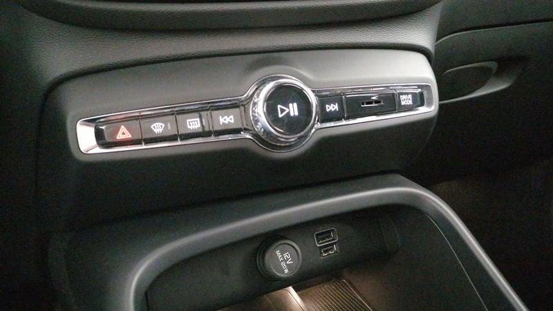 Volvo XC40 2.0 b4 R-design awd auto my21