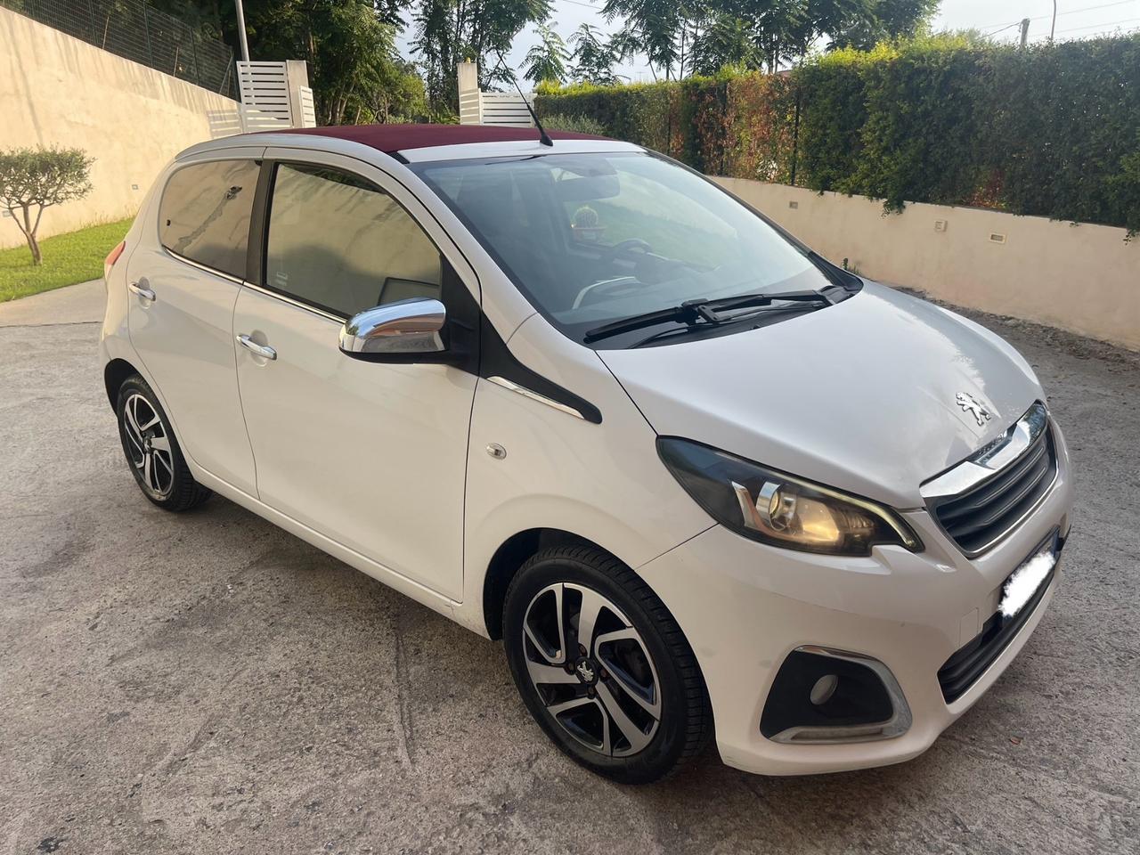 Peugeot 108 PureTech 82 5 porte Allure