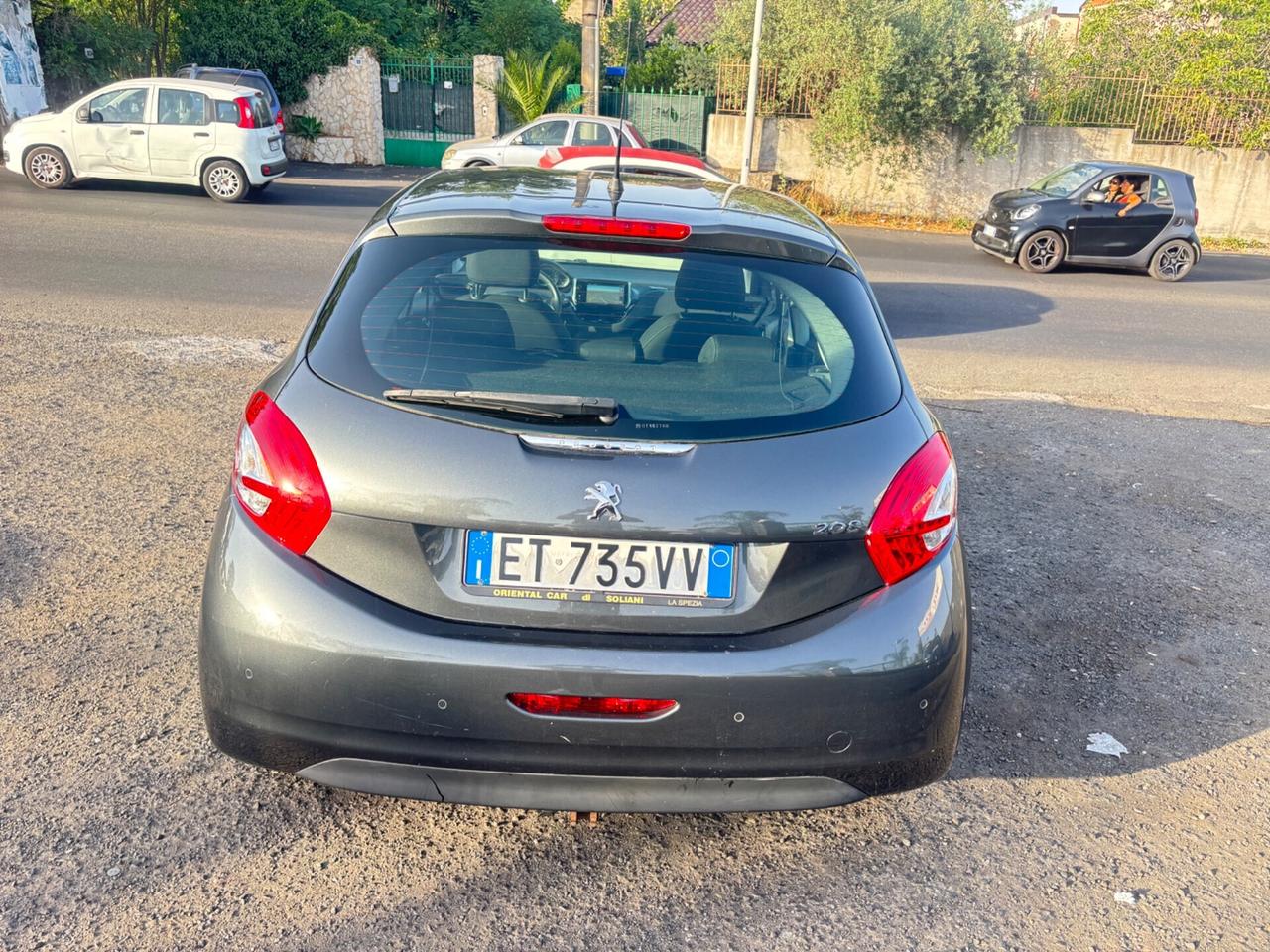 Peugeot 208 1.4 HDi 68 CV 5 porte Allure