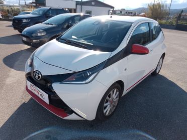 Toyota Aygo 1.0 VVT-i 69 CV 5 porte x-play