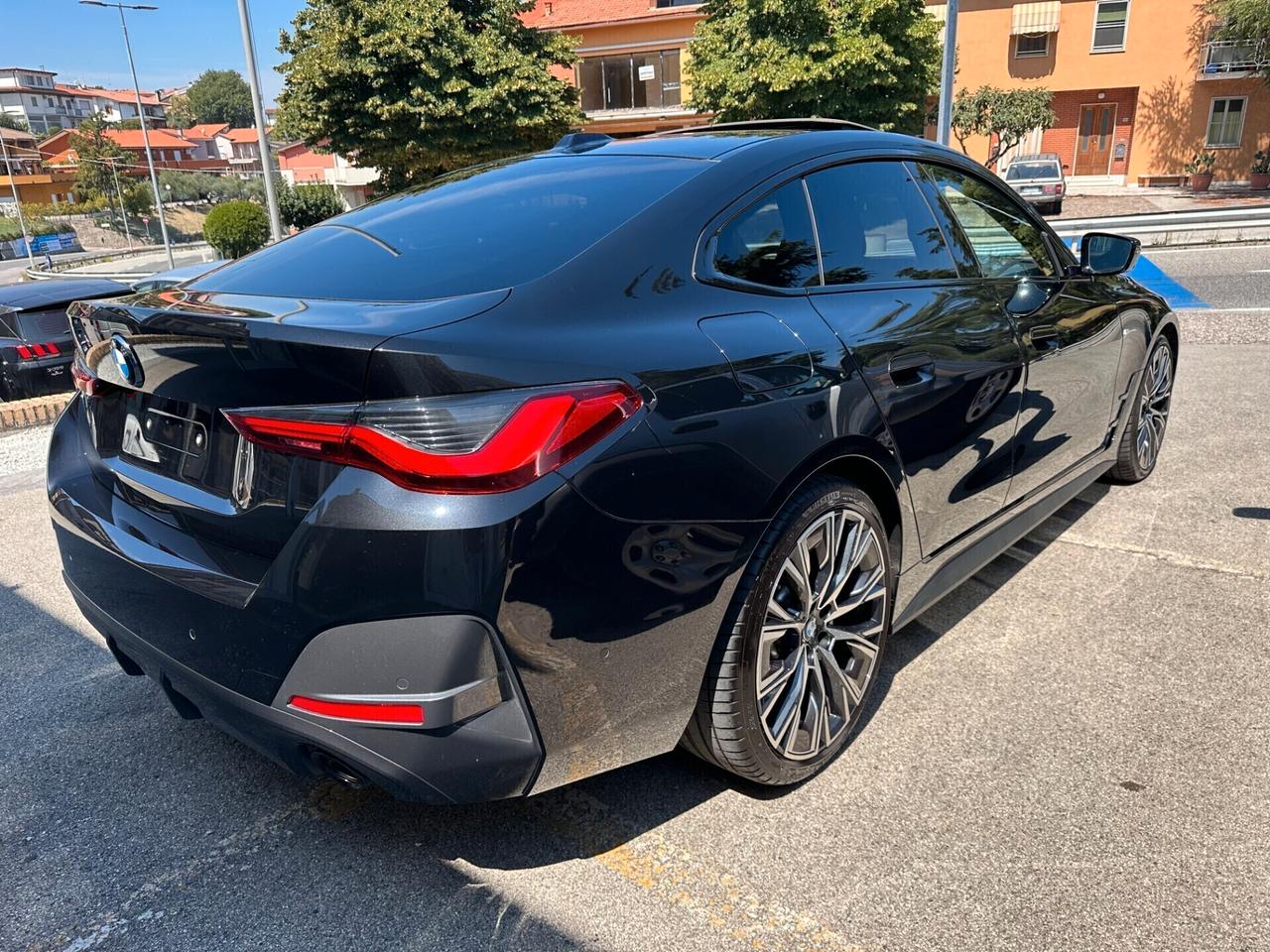 Bmw 420d xDrive Gran Coupé / M SPORT PRO + Sedili M-PERFORMANCE / TETTO / R20 / 360°